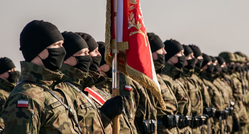 Dęblin: Przysięga wojskowa żołnierzy Służby Przygotowawczej 41 BLSz 