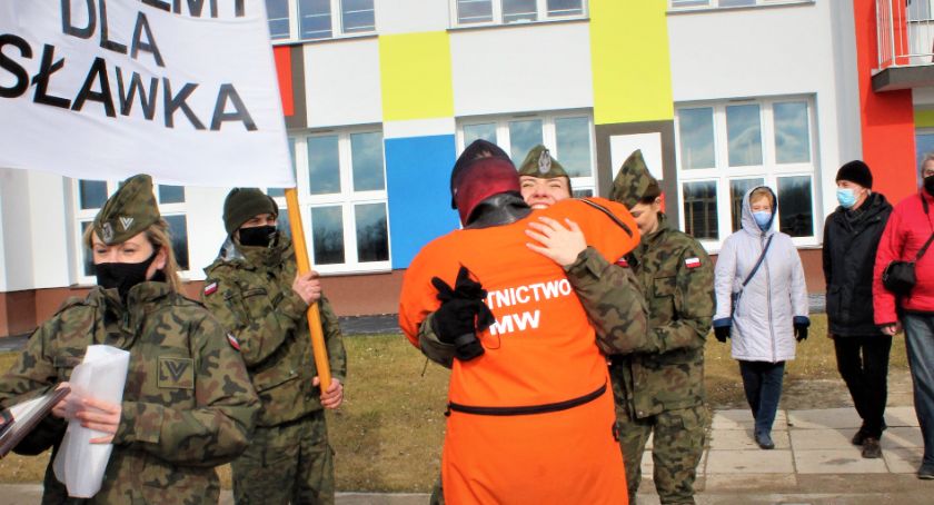 Szymon Machnowski zatrzymał się w Dęblinie. Jest na półmetku swojej zimowej wyprawy