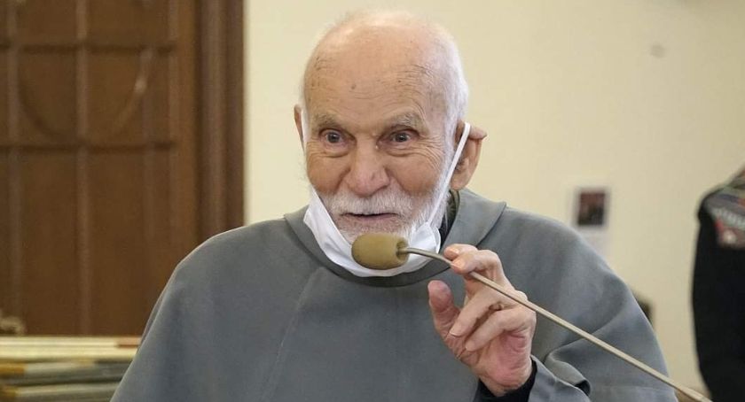 Zakonnik że Stężycy wyróżniony 