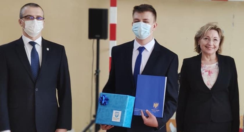 DĘBLIN: Bartłomiej Pawłasek najlepszym uczniem  