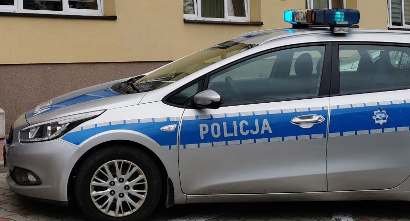 DĘBLIN Poszukiwany przez policję wpadł, bo nie miał maseczki