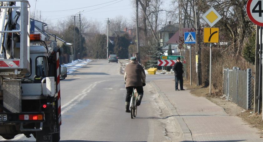 Urząd Marszałkowski dołoży się do remontu drogi przez Stężycę