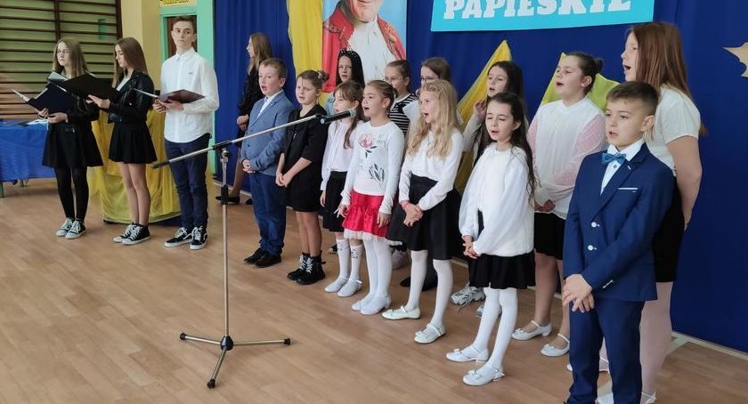 Najzdolniejsi otrzymali stypendia Jana Pawła II