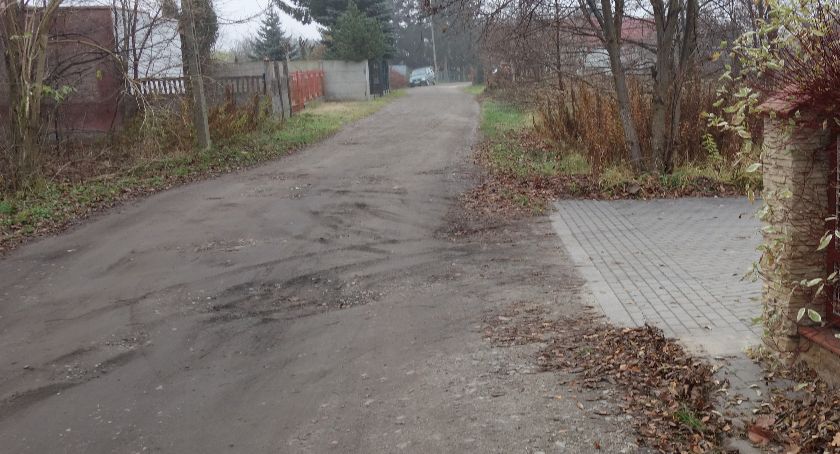 DĘBLIN: Mieszkańcy skarżą się na stan ulicy 