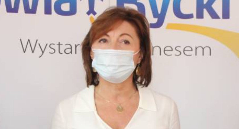 Burmistrz Beata Siedlecka będzie zarabiać o 8.155 zł więcej
