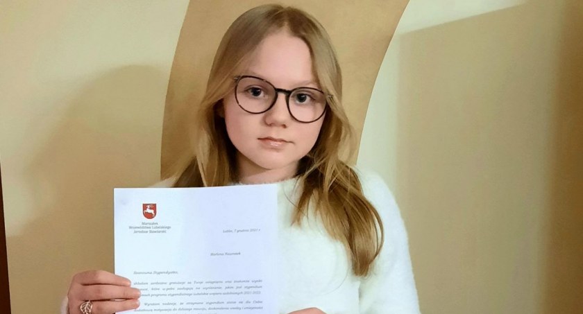 Marlena, Weronika, Olimpia i Jacek otrzymali stypendia