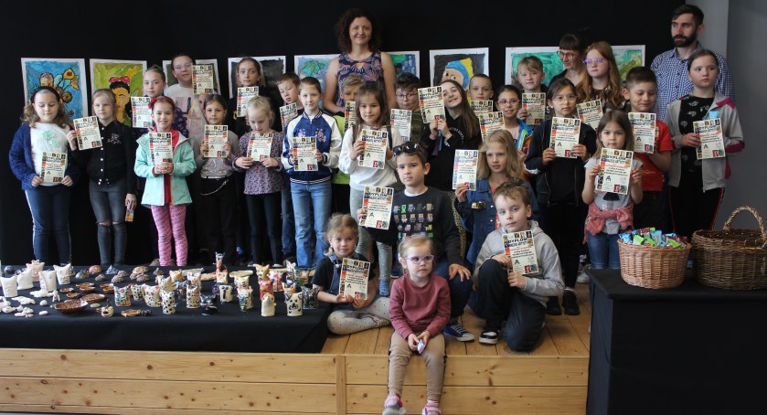 Mali artyści zaprosili rodziców na wystawę swoich prac (galeria zdjęć)