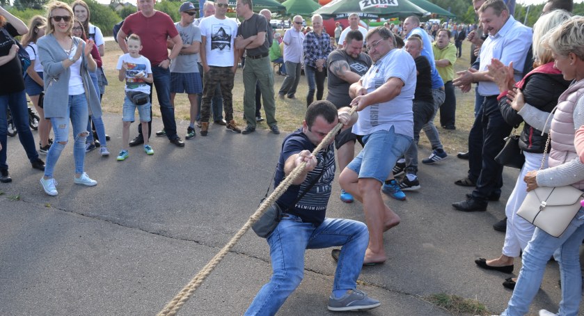 DĘBLIN Festyn na powitanie lata. Gwiazdą wieczoru- zespół Vers