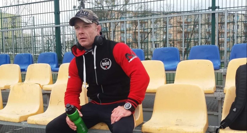 Adrian Kurek oddał portfel pełny gotówki. Usłyszał: 