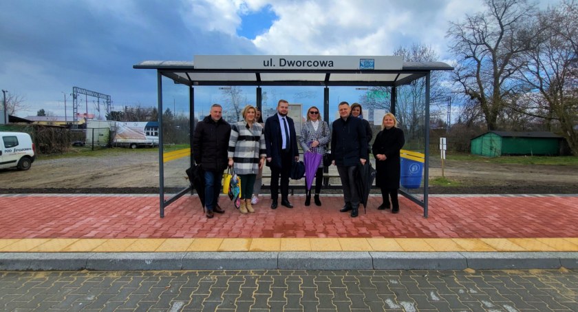 Nowa zatoczka autobusowa już w użytku