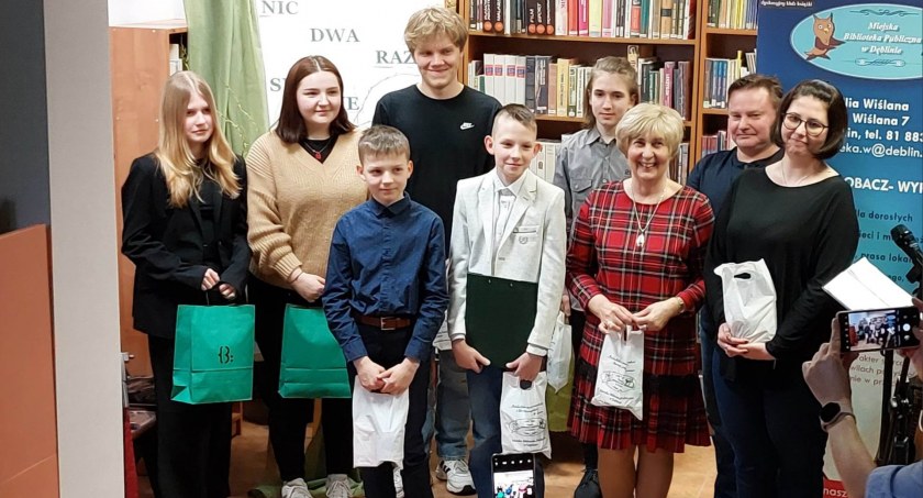 Wiersze Wisławy Szymborskiej w Miejskiej Bibliotece Publicznej w Dęblinie