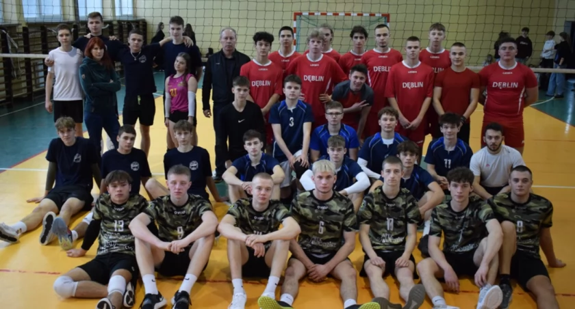 Siatkarze OLL z Dęblina wygrali mistrzostwa powiatu