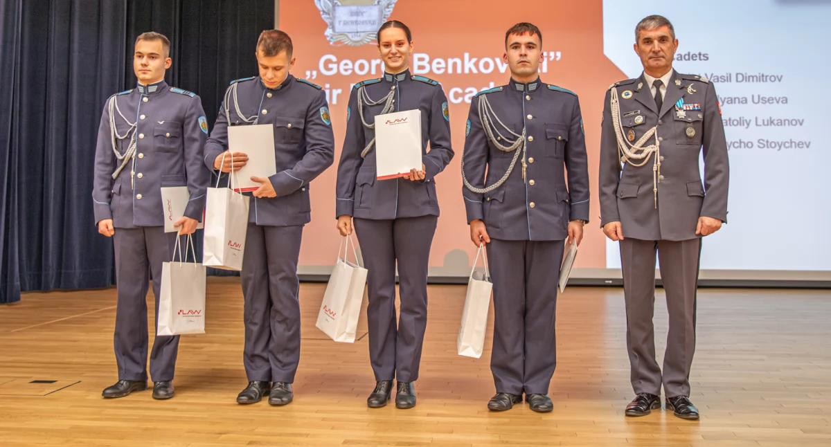 Międzynarodowy sukces w LAW w Dęblinie. II edycja International Air Force Semester oficjalnie zakończona!