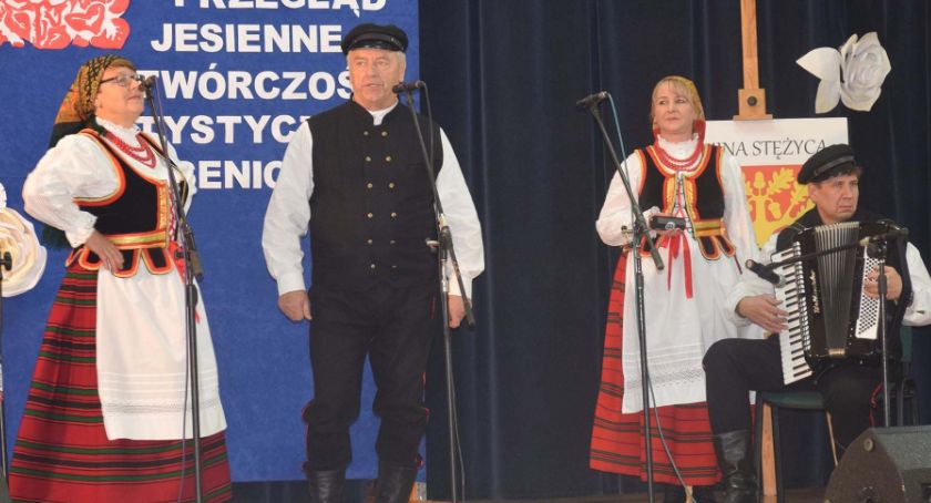STĘŻYCA. Seniorzy śpiewają całym sercem 