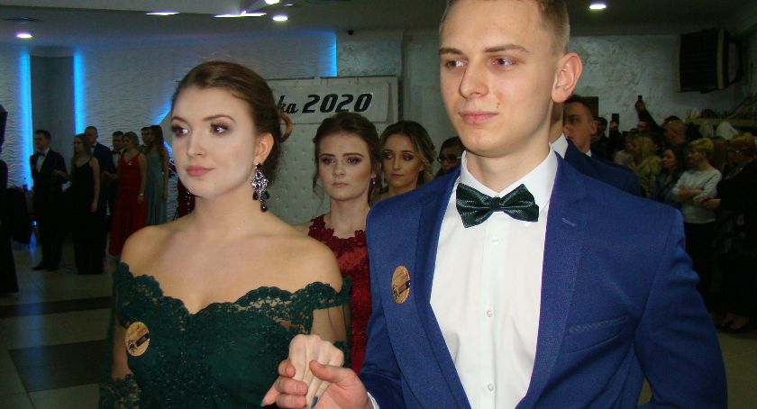 Dwie klasy z ZSZ nr 2 bawiły się na studniówce 