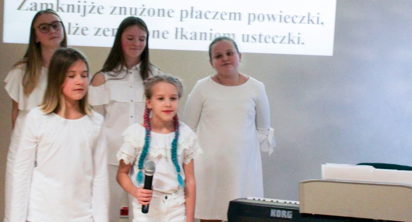 Super czytelnicy i wspólne kolędowanie