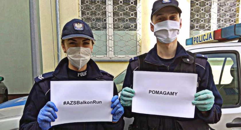 Policjanci dołączają do akcji #AZSBalkonRun
