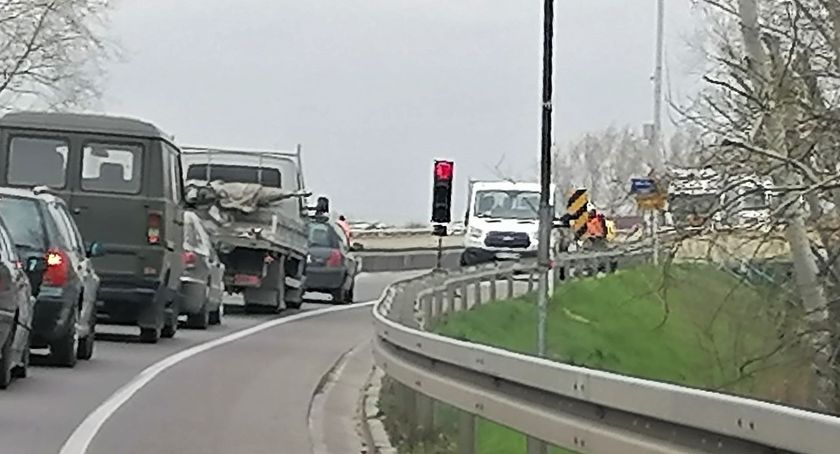 Utrudnienia na moście w Dęblinie 