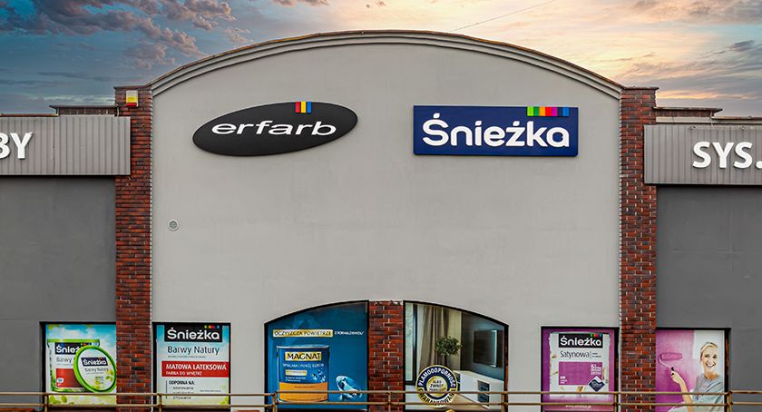 Firma Erfarb, hurtownia farb i salon łazienek