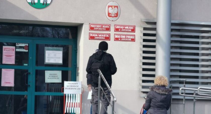 Lokale użytkowe i garaże do wynajęcia