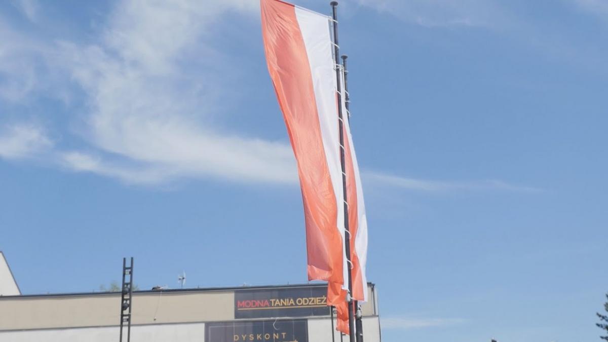 Dzień Flagi Rzeczypospolitej Polskiej – czy jaworznianie świętują?