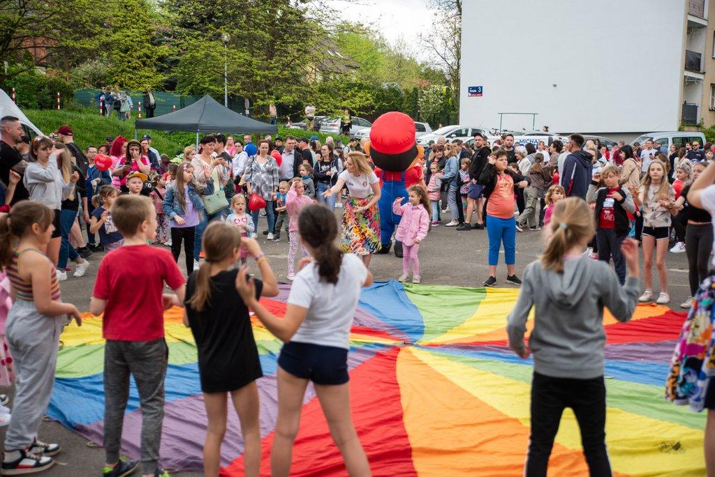 Pikniki rodzinne w każdej dzielnicy - zapowiada Michał Kirker