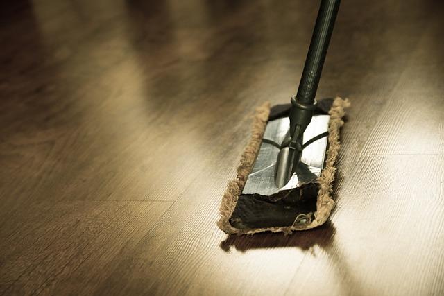 Wydajny oraz ergonomiczny wózek do sprzątania - udany zakup na wiele lat