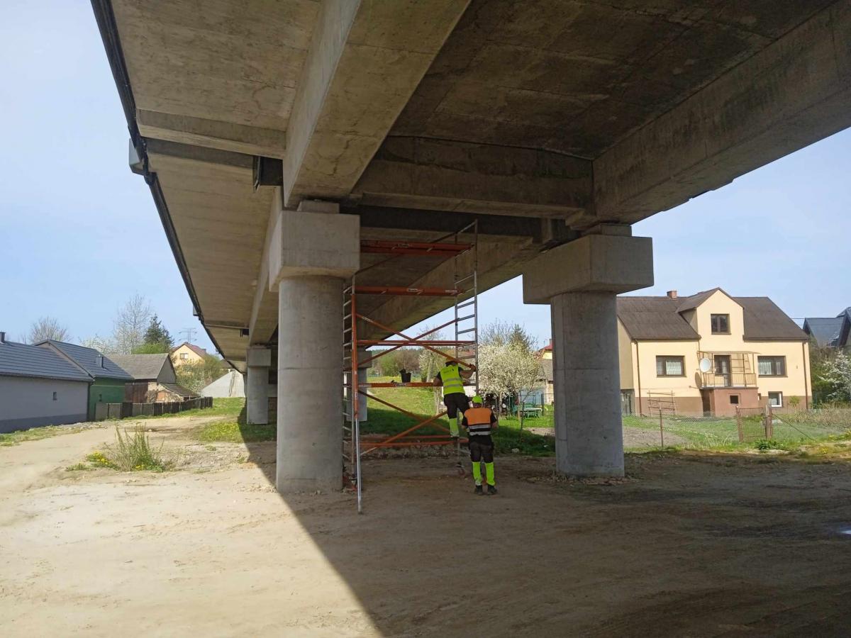 Kolejne prace pod byczyńską estakadą