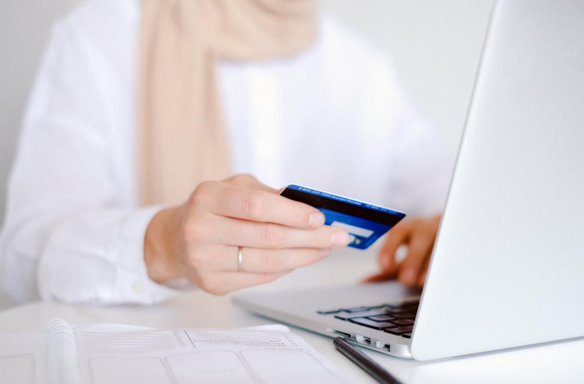Bezpieczne zakupy leków online: jak uniknąć oszustów