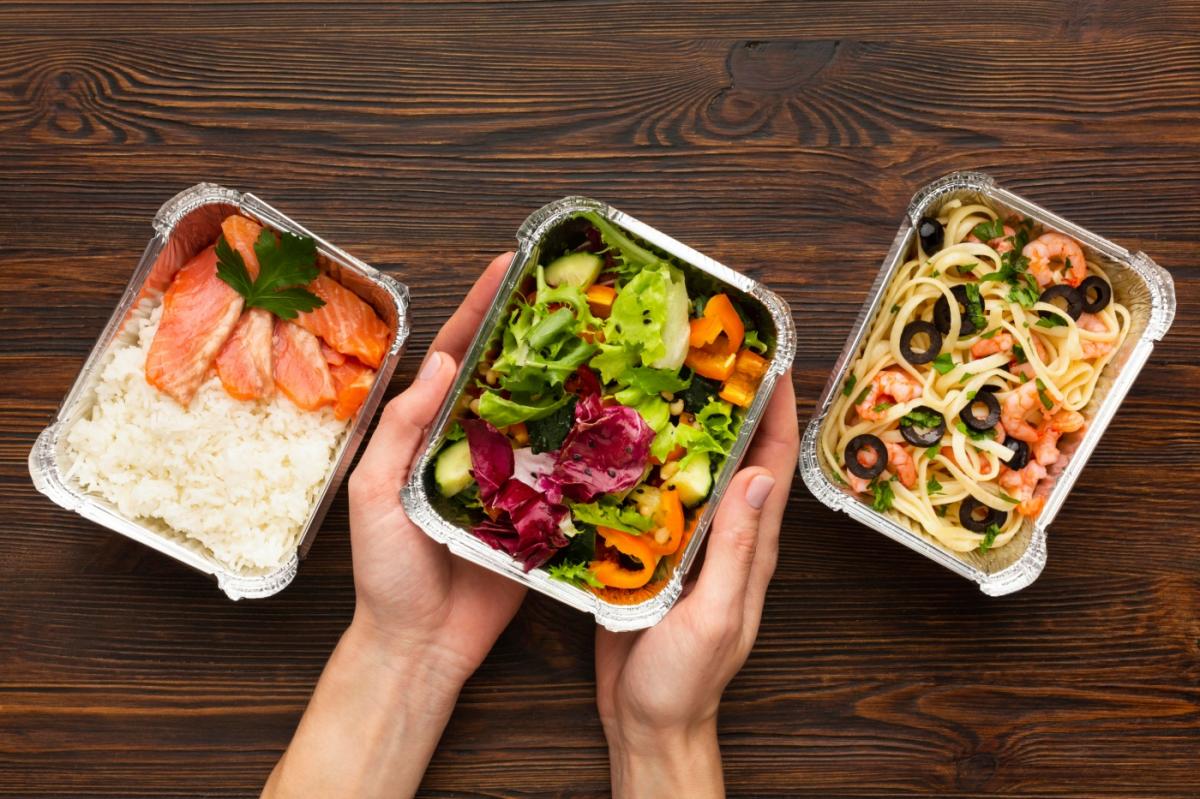Voucher na catering dietetyczny w Zabrzu: ciekawy prezent dla nielubiących gotować