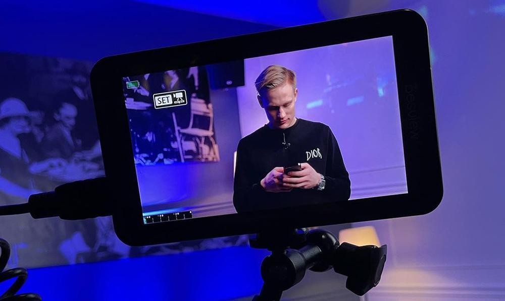 Wywiad z Aleksandrem Orłowskim recenzje i rola kryptowalut w życiu