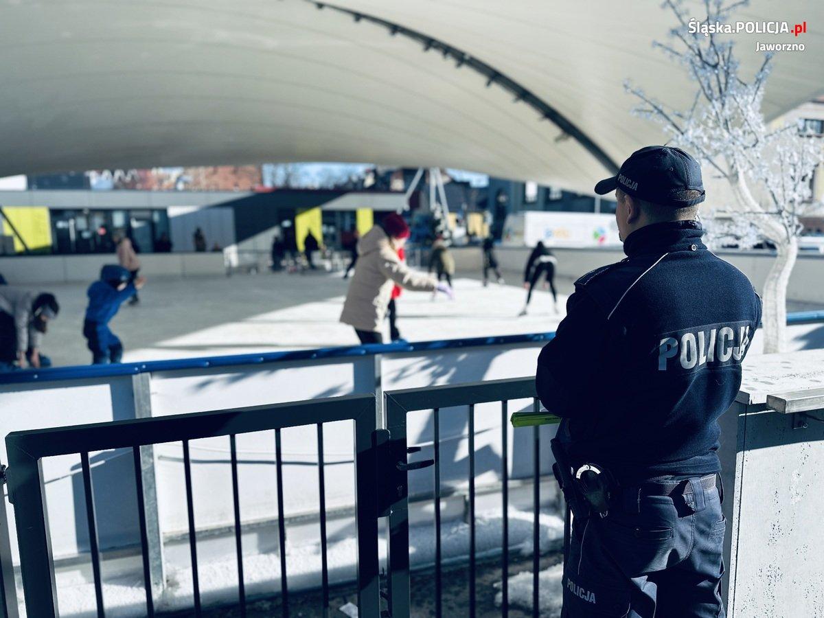 Policjanci ruszyli edukować w ramach akcji 