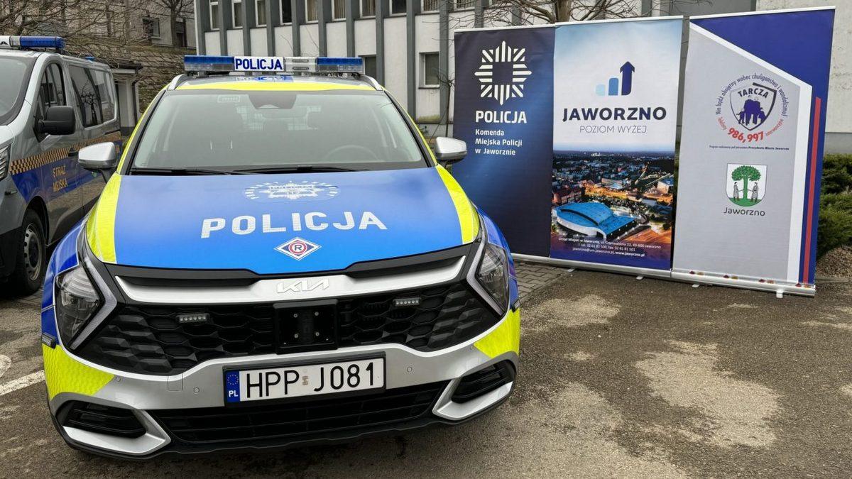 Nowy radiowóz oraz sprzęt taktyczny w KMP w Jaworznie