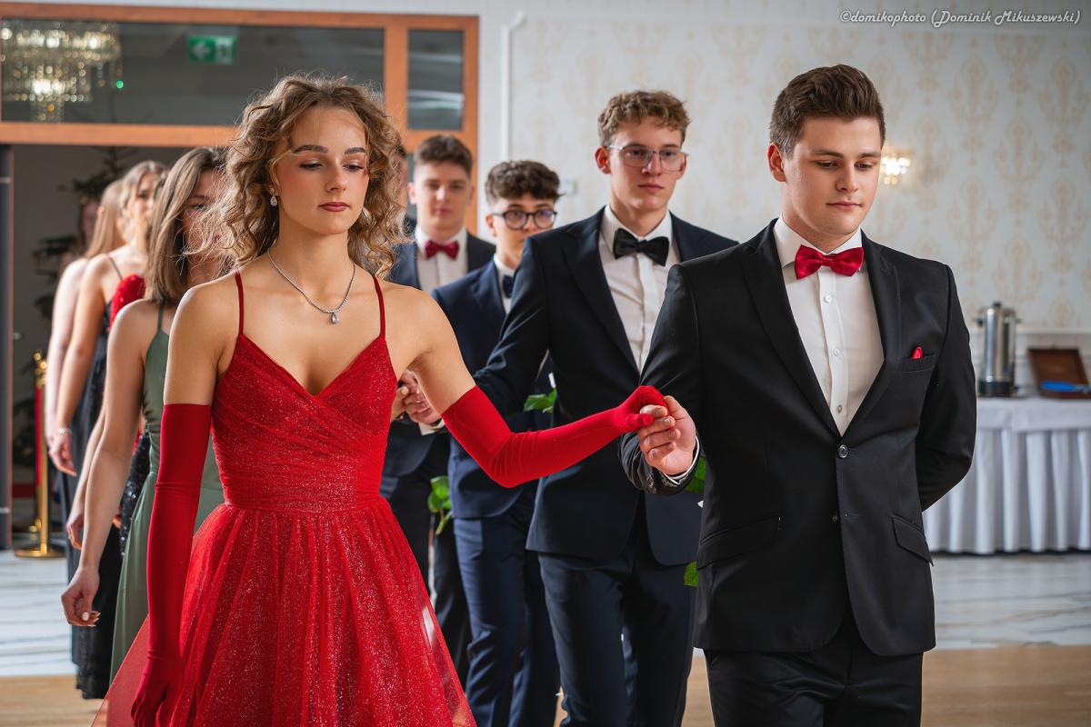Studniówka II Liceum Ogólnokształcącego w Jaworznie - Galeria zdjęć