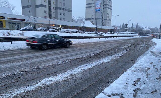 Uwaga na warunki na drogach. Wczoraj na Śląsku doszło do ponad 100 zdarzeń drogowych