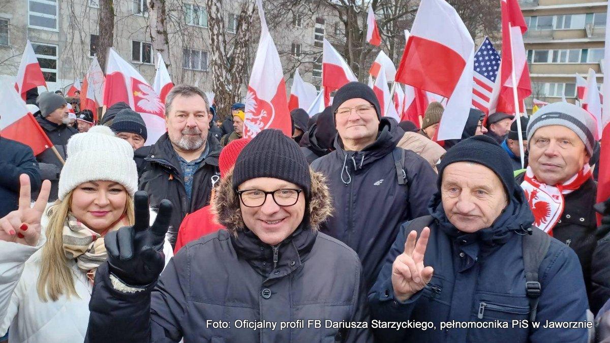Ruda wrona orła nie pokona - krzyczeli sympatycy PiS na marszu 
