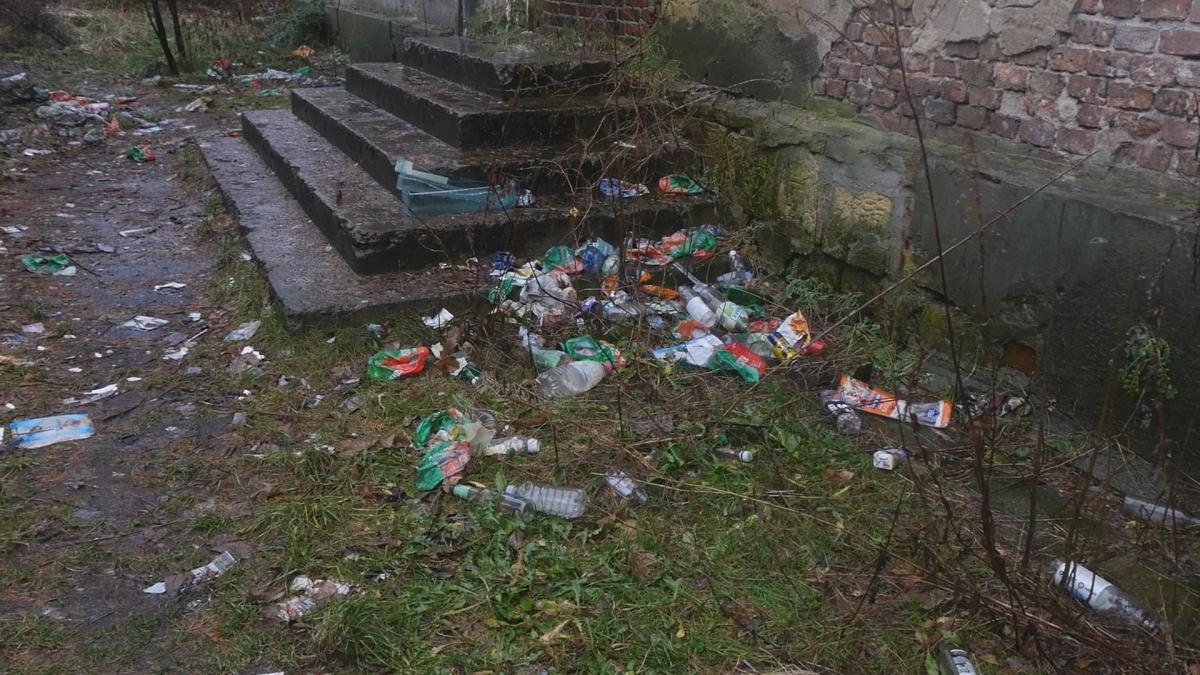 Pustostan w Szczakowej zagrożeniem dla mieszkańców