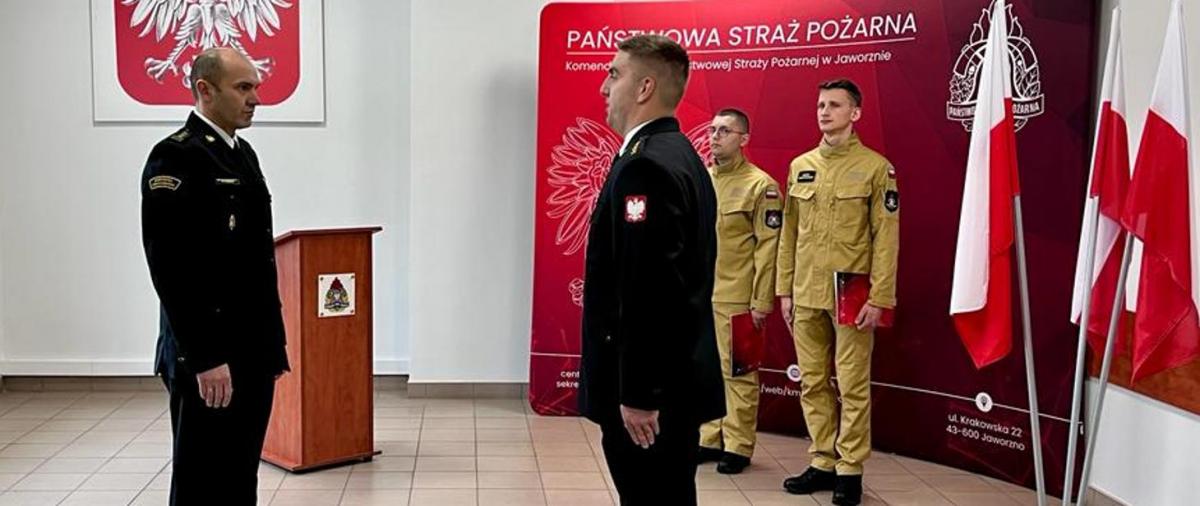 Nowi strażacy i awans w jaworznickiej komendzie