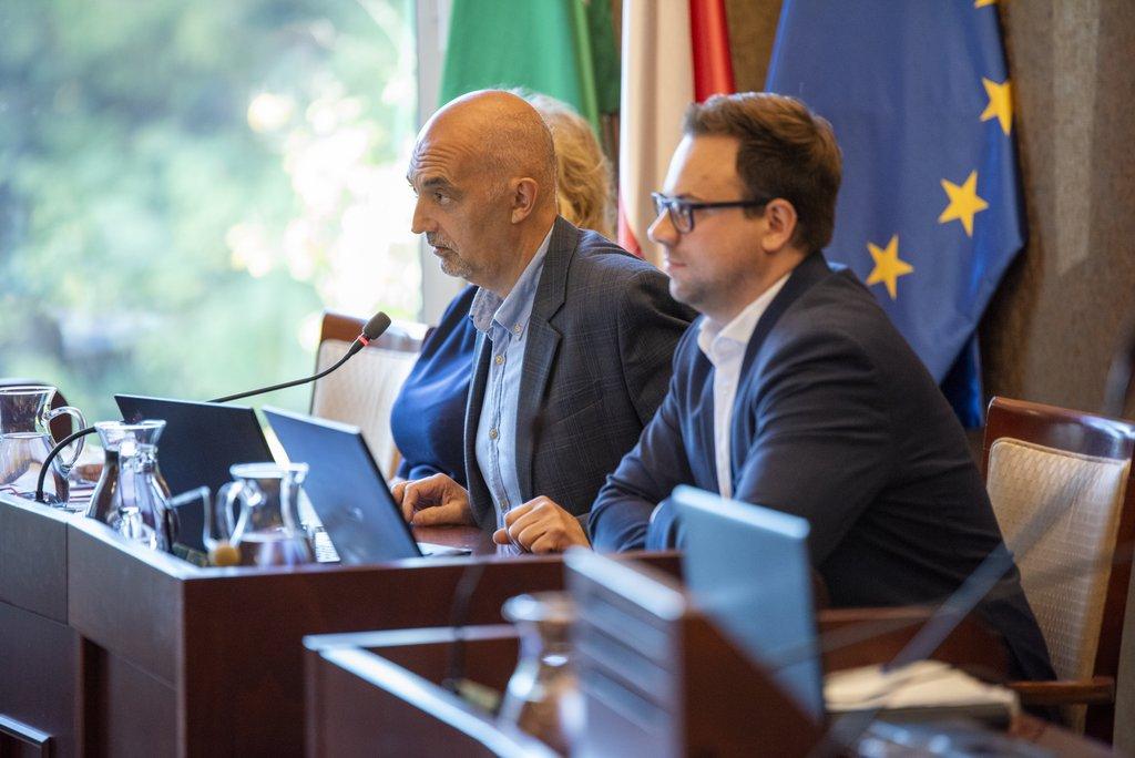 [NA ŻYWO] Sesja Rady Miejskiej w Jaworznie 21 grudnia 2023 – porządek obrad