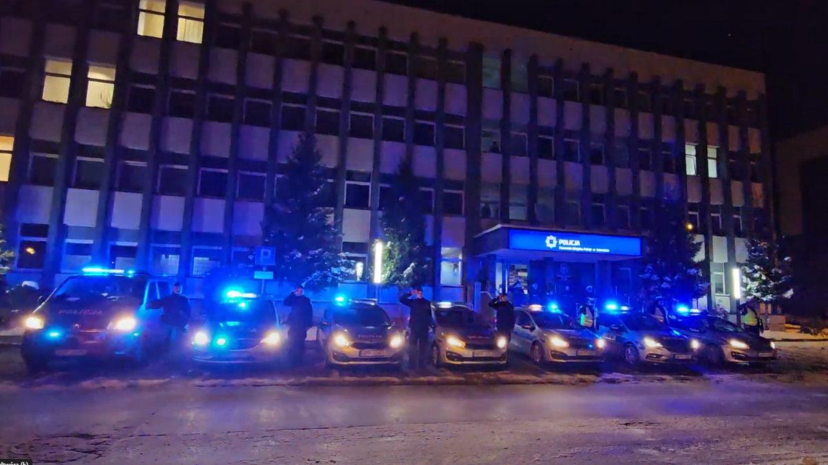 Zawyły syreny. Policjanci oddali hołd kolegom