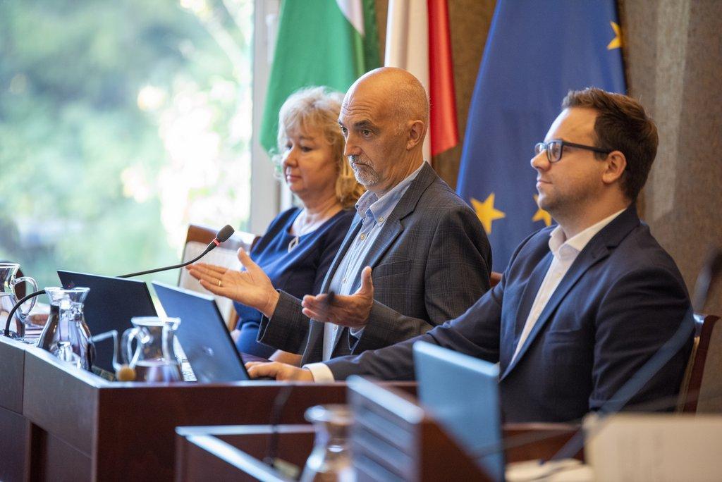 Sesja jaworznickiej Rady Miejskiej 30 listopada 2023 – porządek obrad
