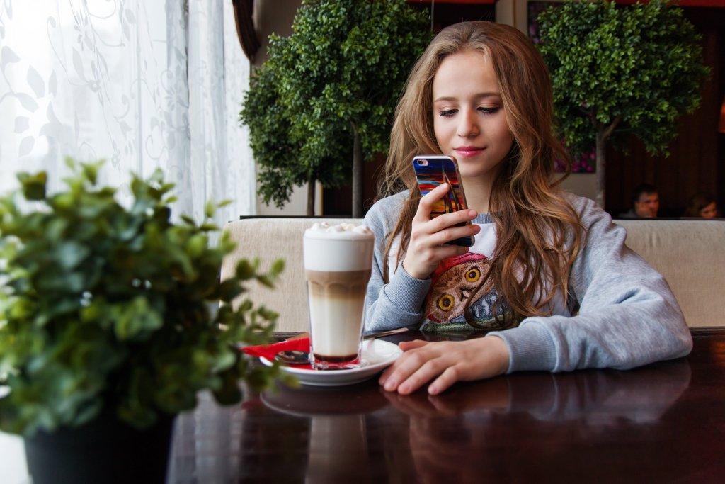 Popraw swój mobilny komfort: Mistrzowskie Doładowania w Play i Orange