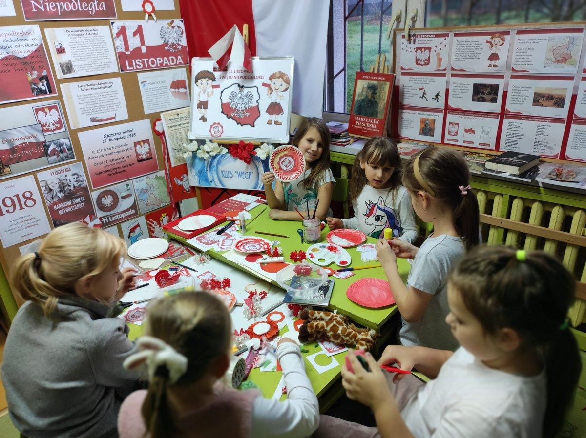 Dzieci świętowały Niepodległość w Wedze