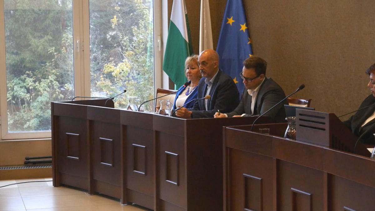 128 mln zł ze sprzedaży gruntu pod Izerę zasili budżet miasta. Na co zostanie przeznaczone?