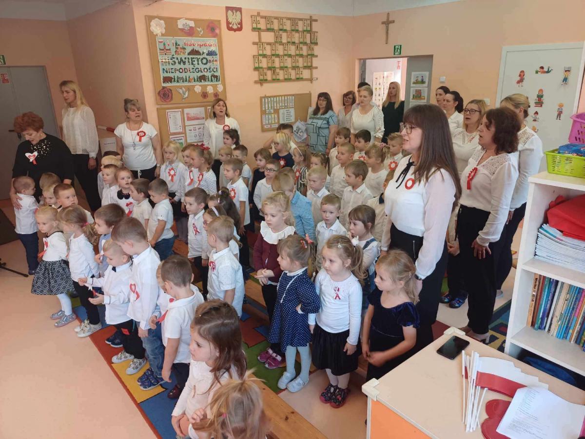 Obchody Święta 11 listopada w Przedszkolu Miejskim nr 12 Integracyjnym w Jaworznie