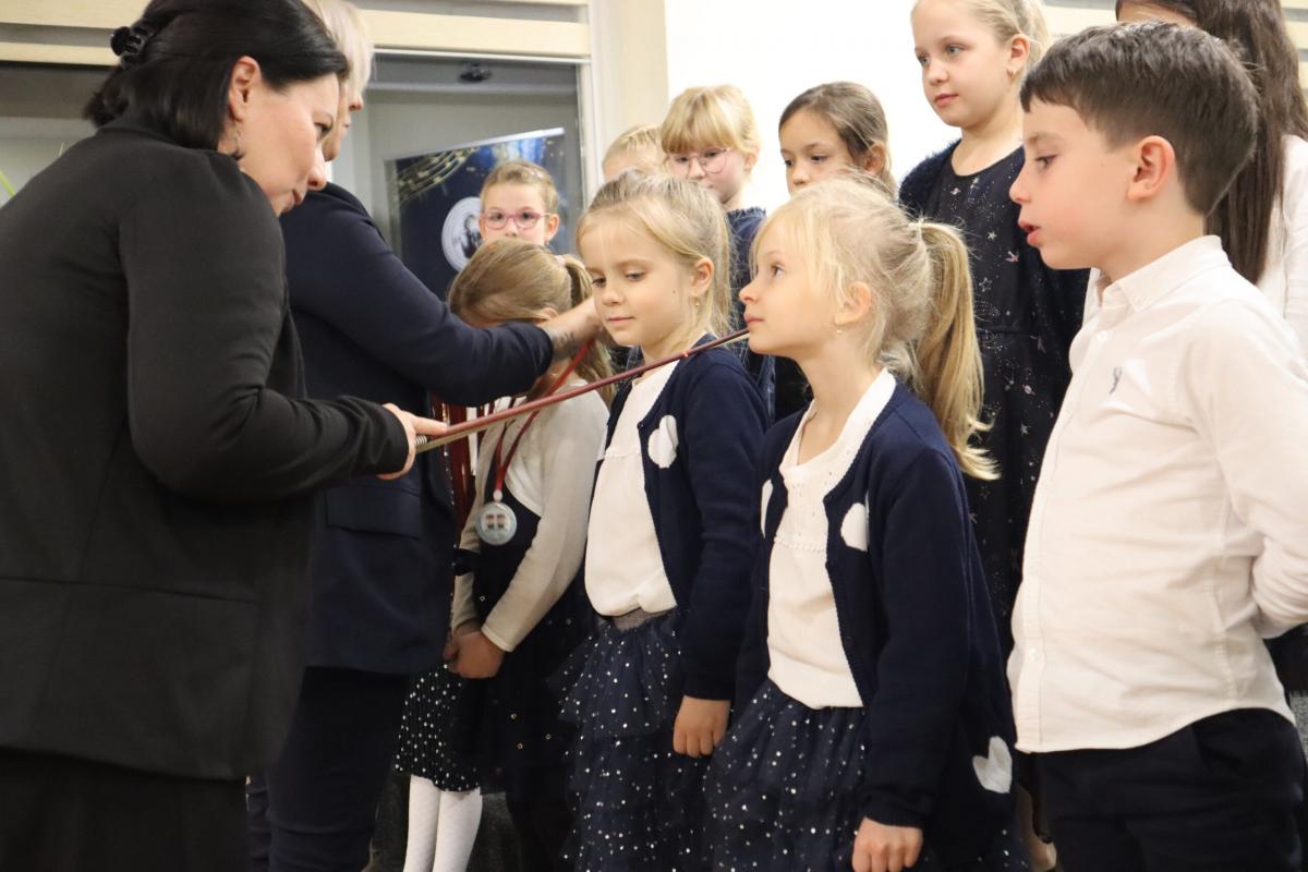 Pasowanie na ucznia PSM I st. w Jaworznie   - magiczny początek Muzycznej Drogi