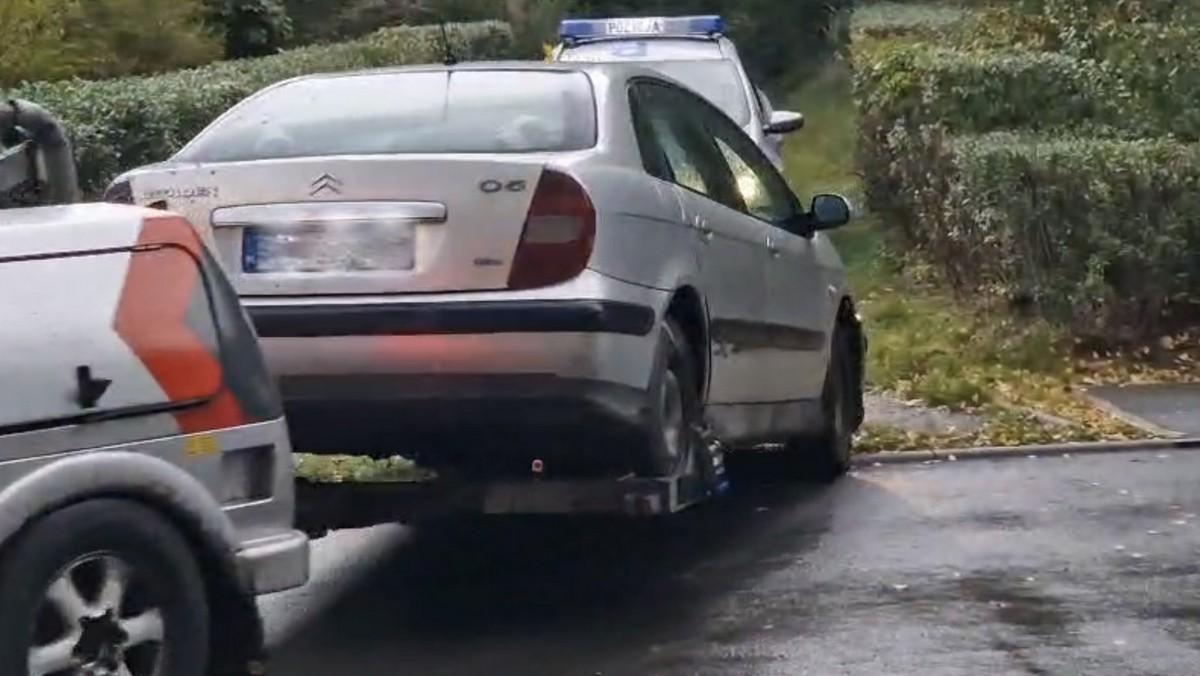 Pościg w Jaworznie! Kierowcy udało się zbiec, lecz bez samochodu
