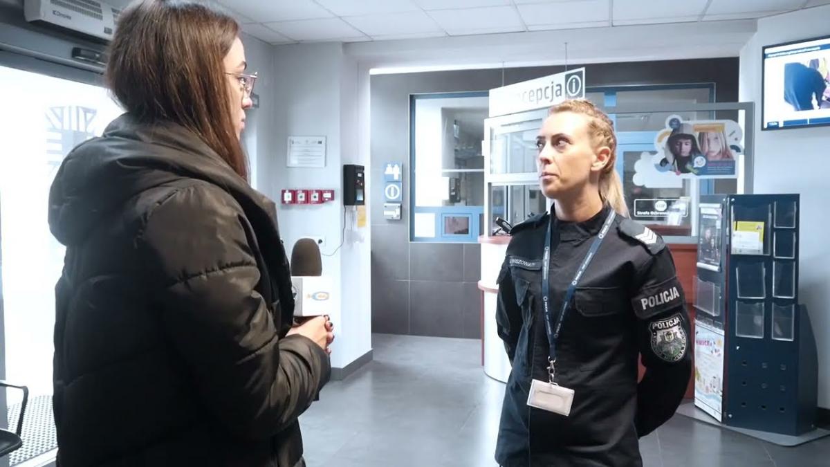 Zatrzymani po policyjnym pościgu znieważali policjantów. Byli pijani