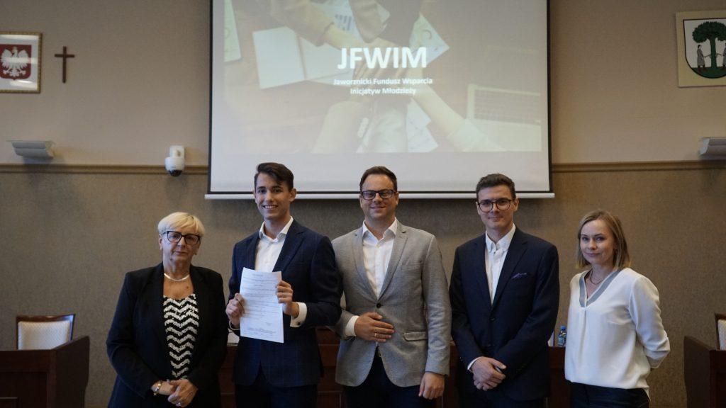Jaworznicki Fundusz Wsparcia Inicjatyw Młodzieży