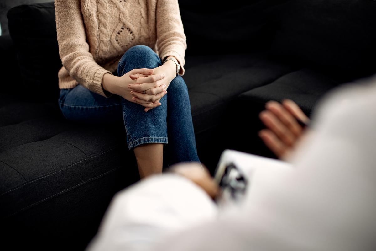 Terapia psychodynamiczna: Odkrywanie głębokich korzeni emocji i zachowań
